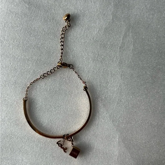 Love Charm Bracelet - Picture 5 of 9